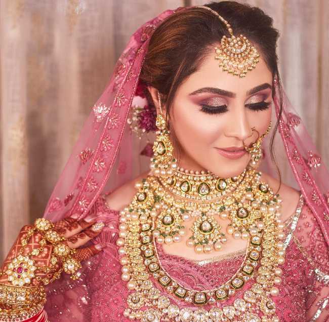 Makeup Artists Reveal: Trending Bridal Makeup Looks For Your Wedding ...